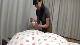 Kurus gadis dengan d ...