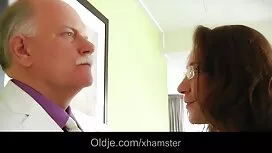 Seorang ibu yang cer ...
