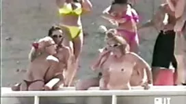 Tiga gadis-gadis, ku ...