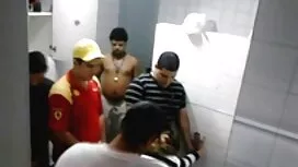 Dia menemukan Lipsti ...