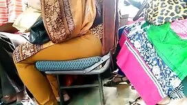 Lapar pacar menjilat ...