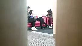Seorang lelaki di ka ...