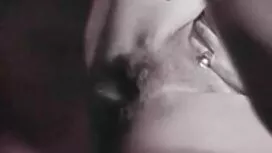 Gadis dengan cerita  ...